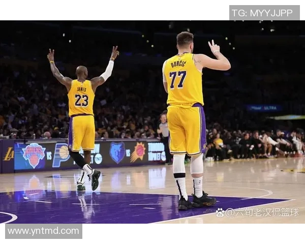 湖人队与黄蜂队对决数据分析及比赛亮点回顾