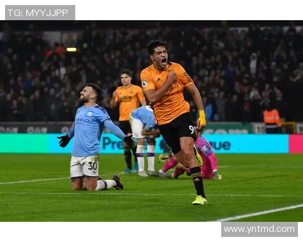 狼队与曼城精彩对决视频回顾全场亮点与精彩瞬间分析