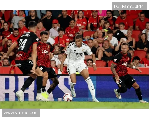 皇马与马竞巅峰对决精彩回顾及赛后分析尽在CNTV直播 皇马与马竞巅峰对决精彩回顾及赛后分析尽在CNTV直播